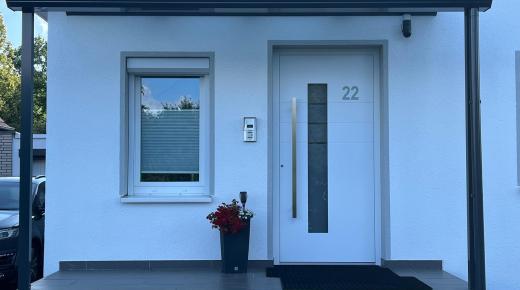 Haustürüberdachung Frontansicht