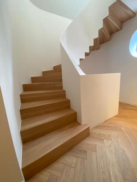 gewendelte Treppe Holz