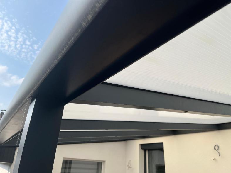 Detailaufnahme Rahmen Beschattung