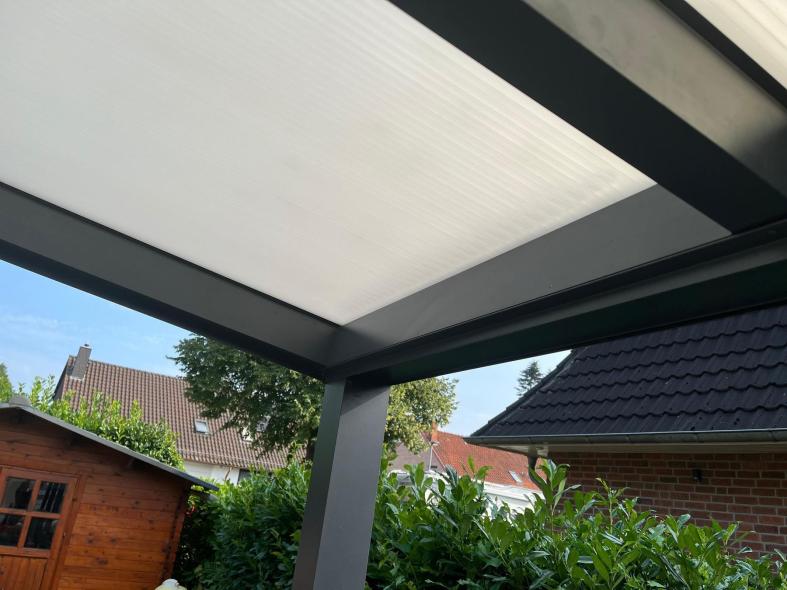 Detailaufnahme Rahmen Beschattung